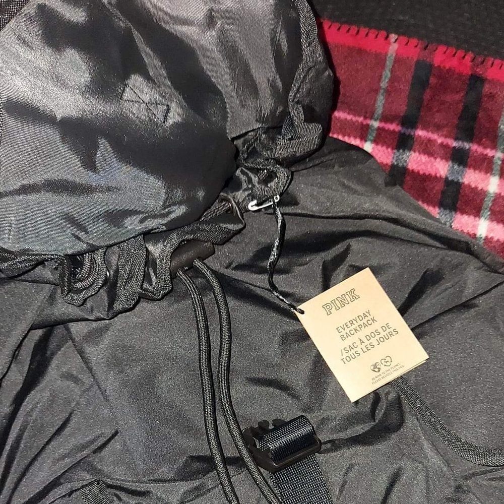 PINK VS Everyday Backpack NWT - Picture 9 of 9